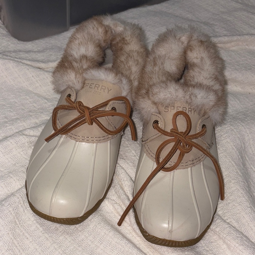 Sperry Women's Winter Boots - Cream and Tan